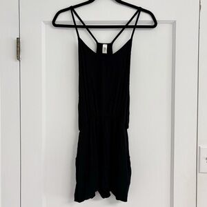 Mahina Hawaii Black Sleeveless Strap Romper Medium